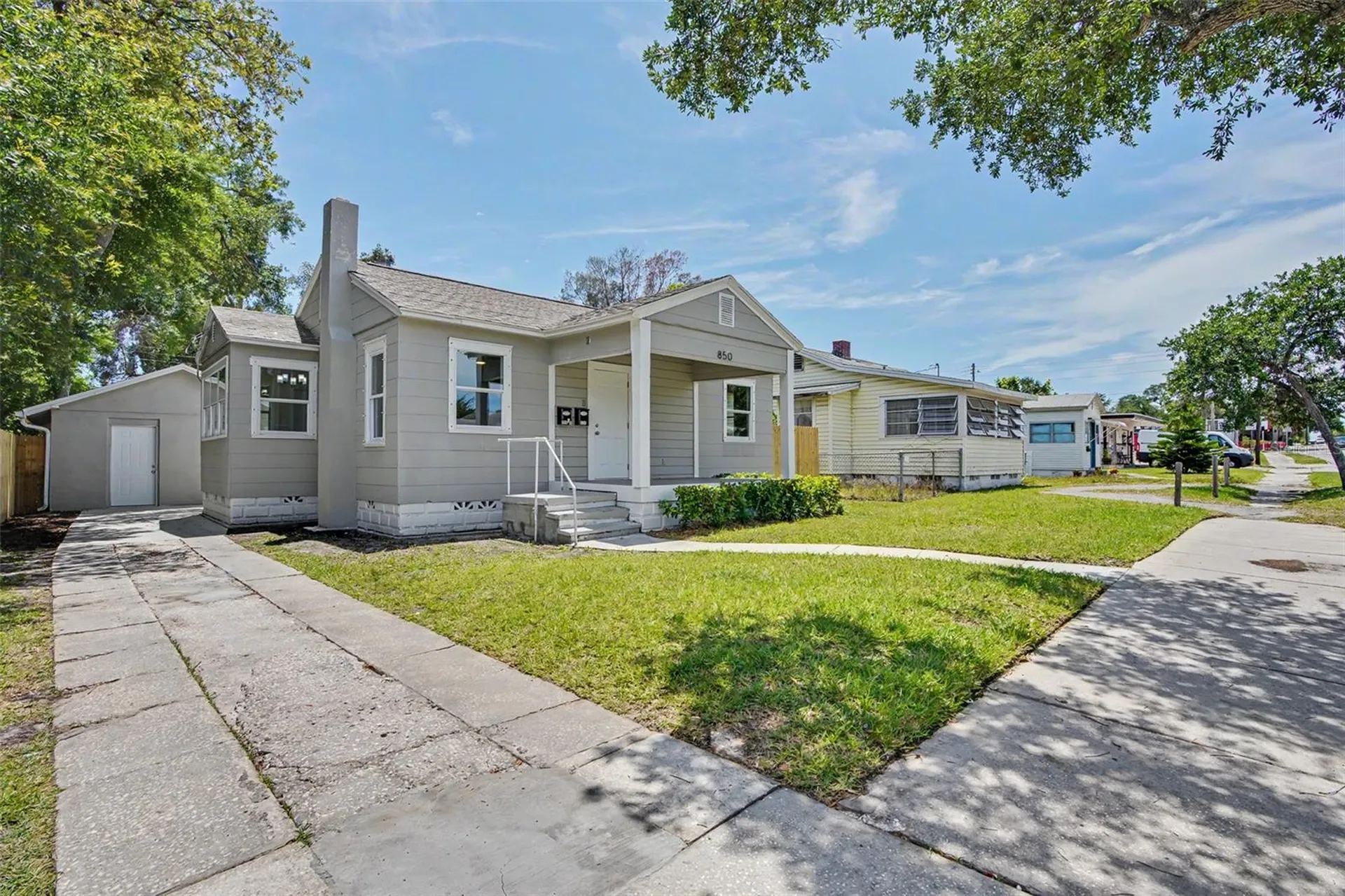 850 18th Avenue S St Petersburg FL 33705