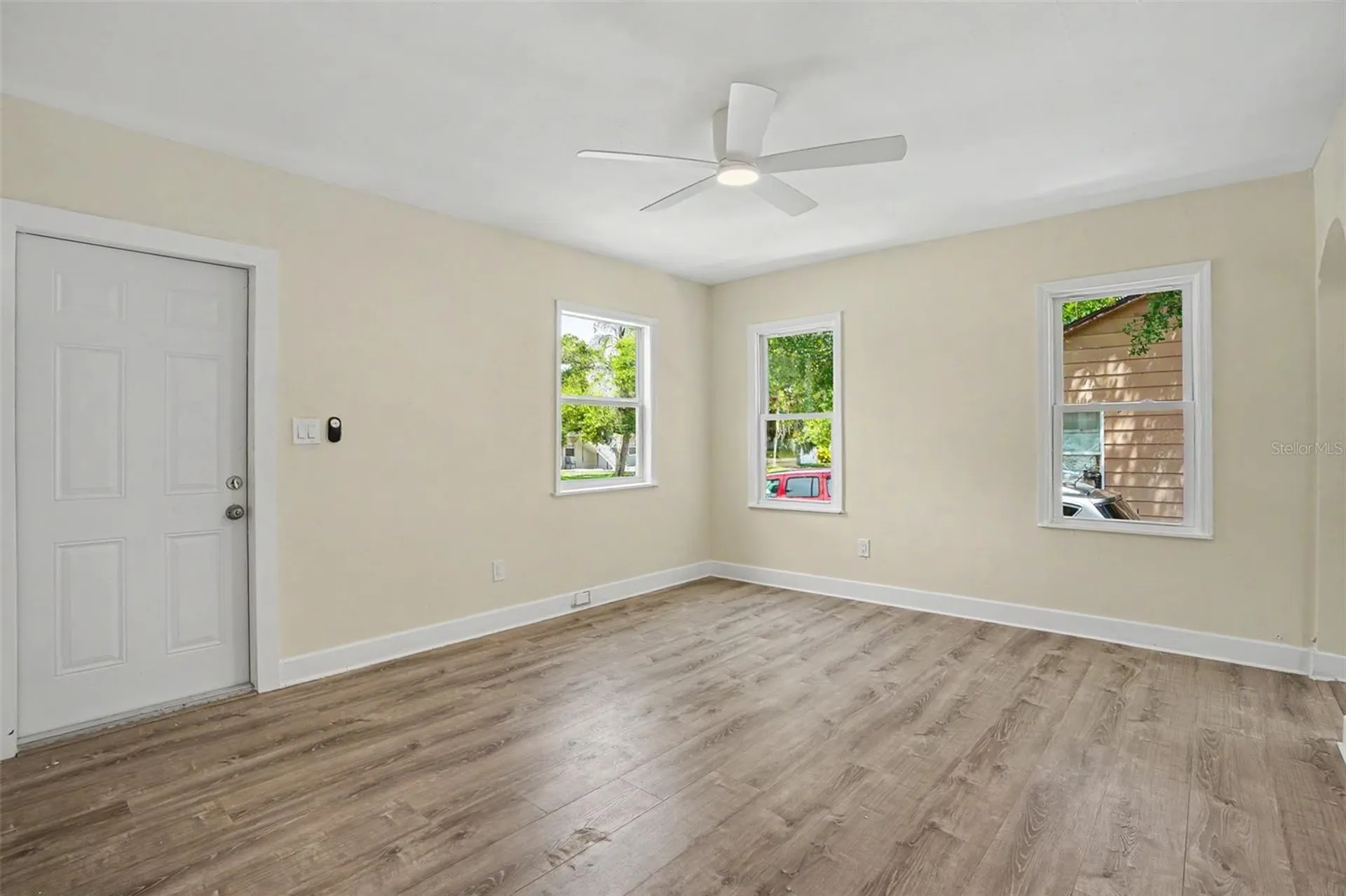 850 18th Avenue S St Petersburg FL 33705
