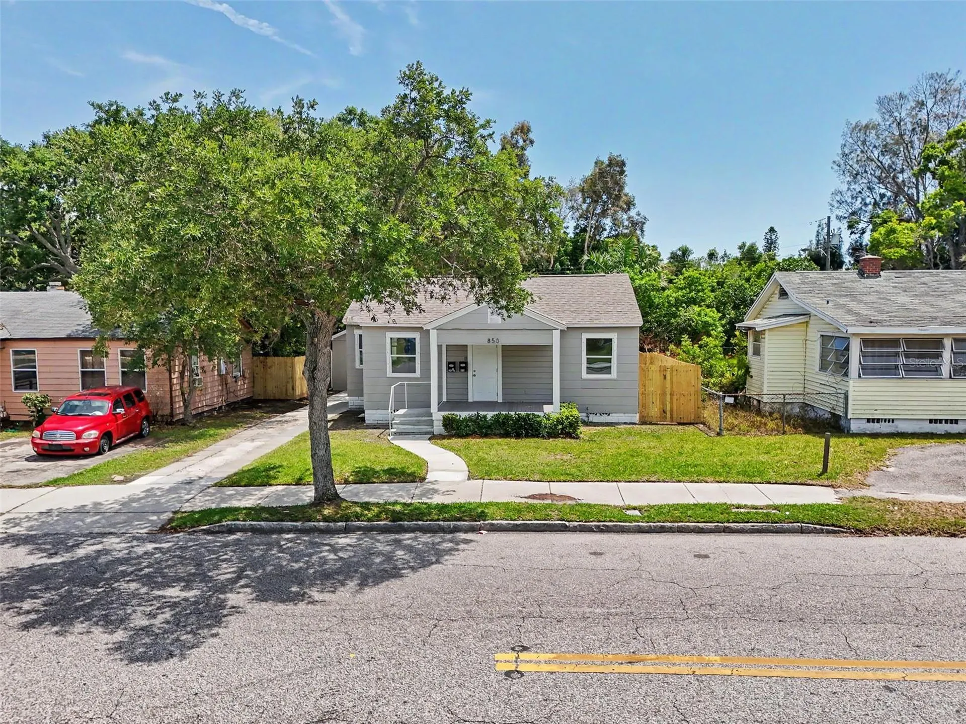 850 18th Avenue S St Petersburg FL 33705