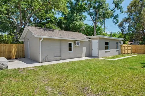 850 18th Avenue S St Petersburg FL 33705