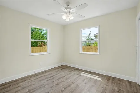 850 18th Avenue S St Petersburg FL 33705