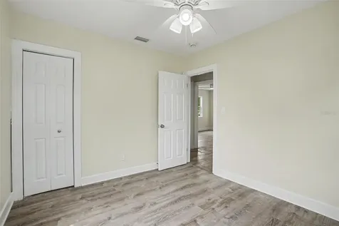 850 18th Avenue S St Petersburg FL 33705