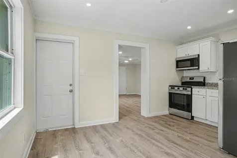 850 18th Avenue S St Petersburg FL 33705