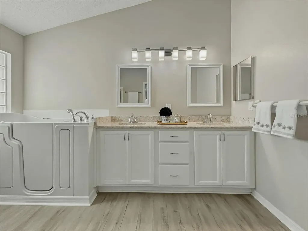 2309 E Del Webb Boulevard Sun City Center FL 33573