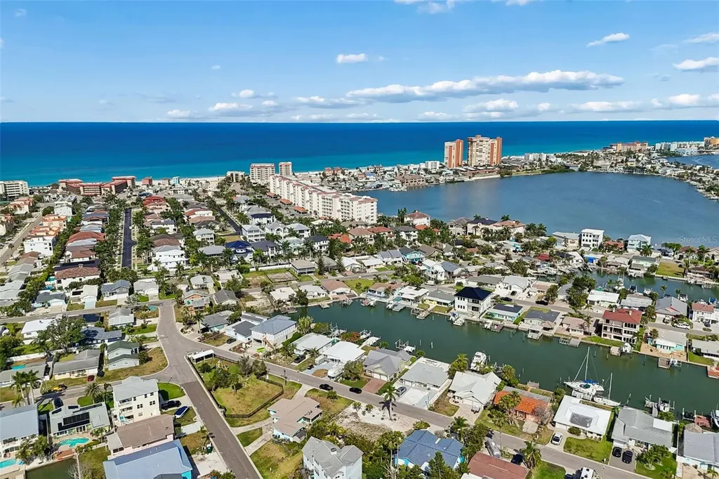211 176th Terrace Drive E Redington Shores FL 33708