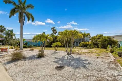 211 176th Terrace Drive E Redington Shores FL 33708