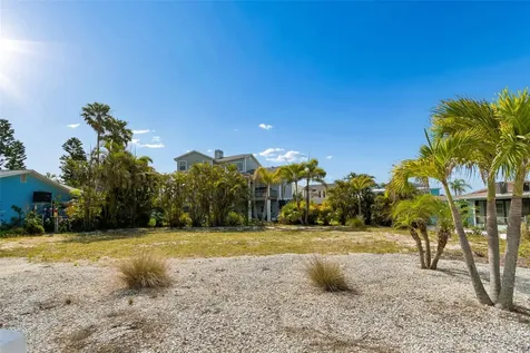 211 176th Terrace Drive E Redington Shores FL 33708