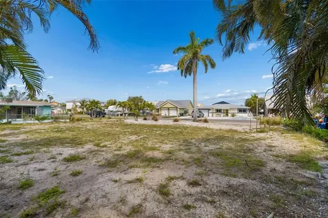 211 176th Terrace Drive E Redington Shores FL 33708