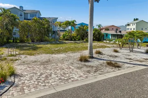 211 176th Terrace Drive E Redington Shores FL 33708