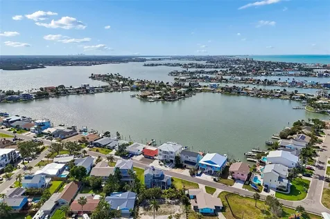 211 176th Terrace Drive E Redington Shores FL 33708