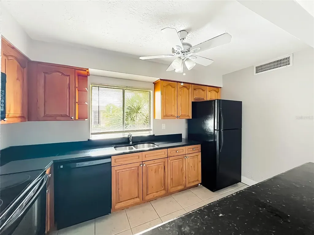568 Orange Drive Altamonte Springs FL 32701