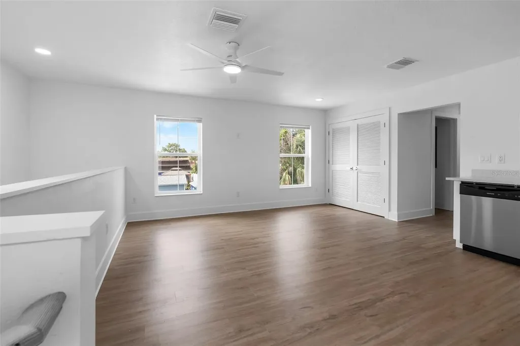 505 43rd Street S St Petersburg FL 33711