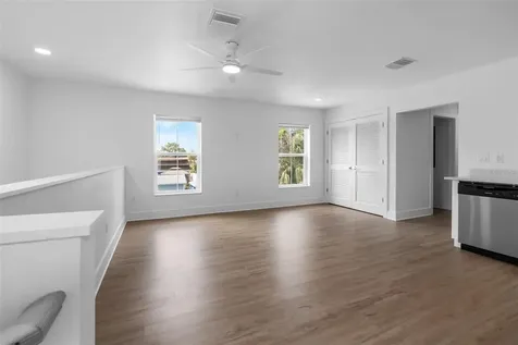 505 43rd Street S St Petersburg FL 33711
