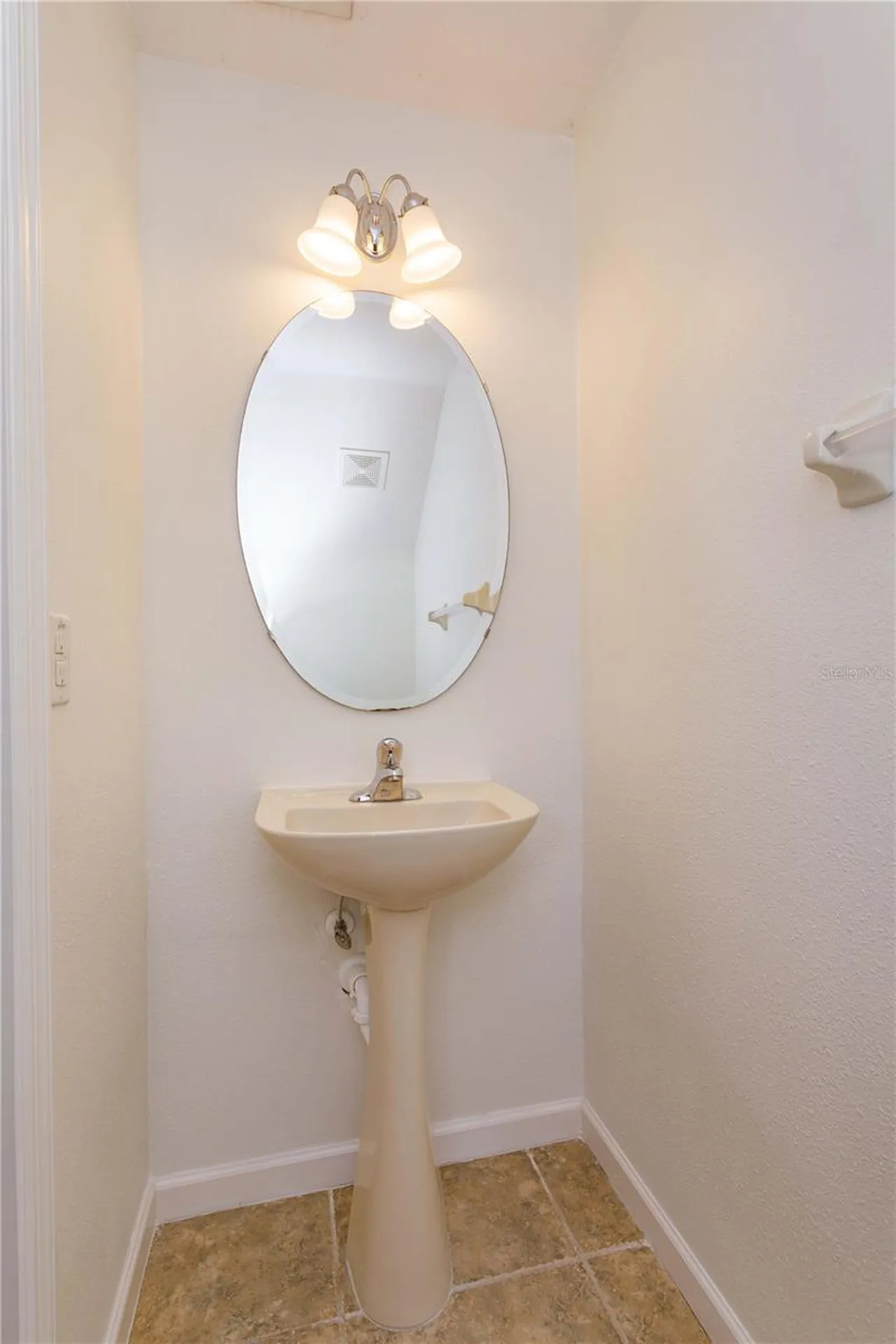 16460 Cedar Crest Drive Orlando FL 32828
