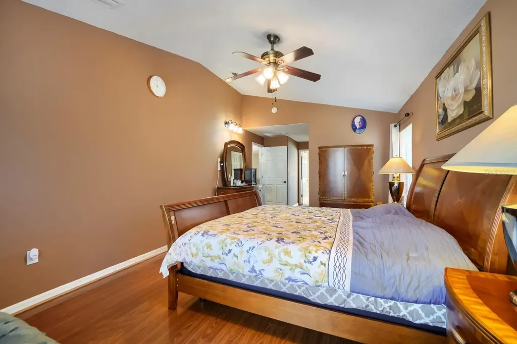 4460 Marsh Harbor Drive Tavares FL 32778