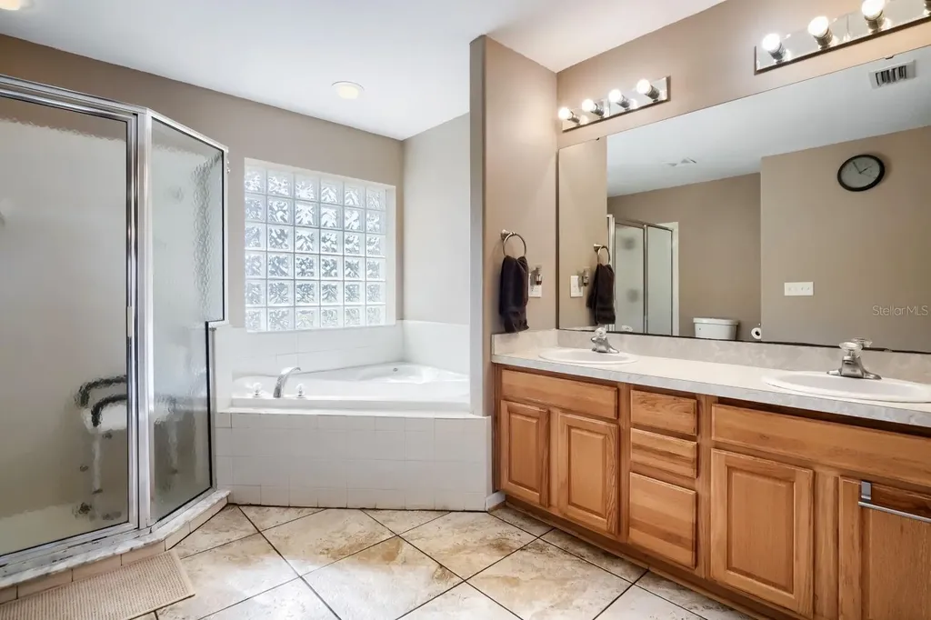 4460 Marsh Harbor Drive Tavares FL 32778