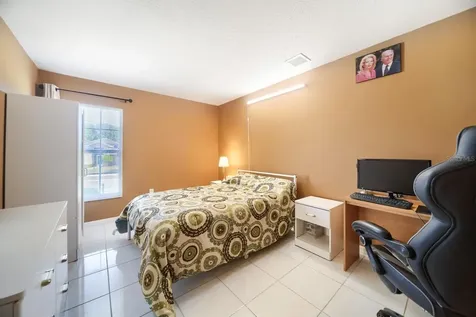 4460 Marsh Harbor Drive Tavares FL 32778