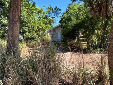 610 28th Avenue S St Petersburg FL 33705