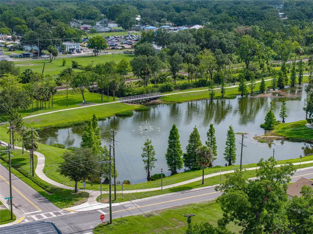 602 E Laura Street Plant City FL 33563