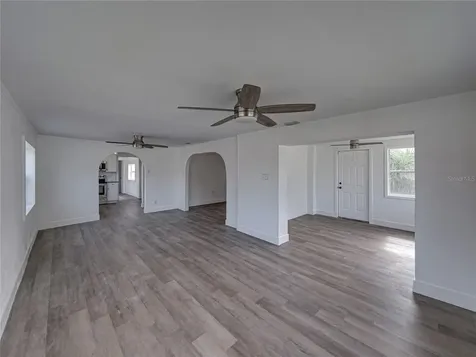 602 E Laura Street Plant City FL 33563