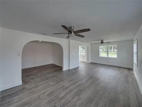 602 E Laura Street Plant City FL 33563