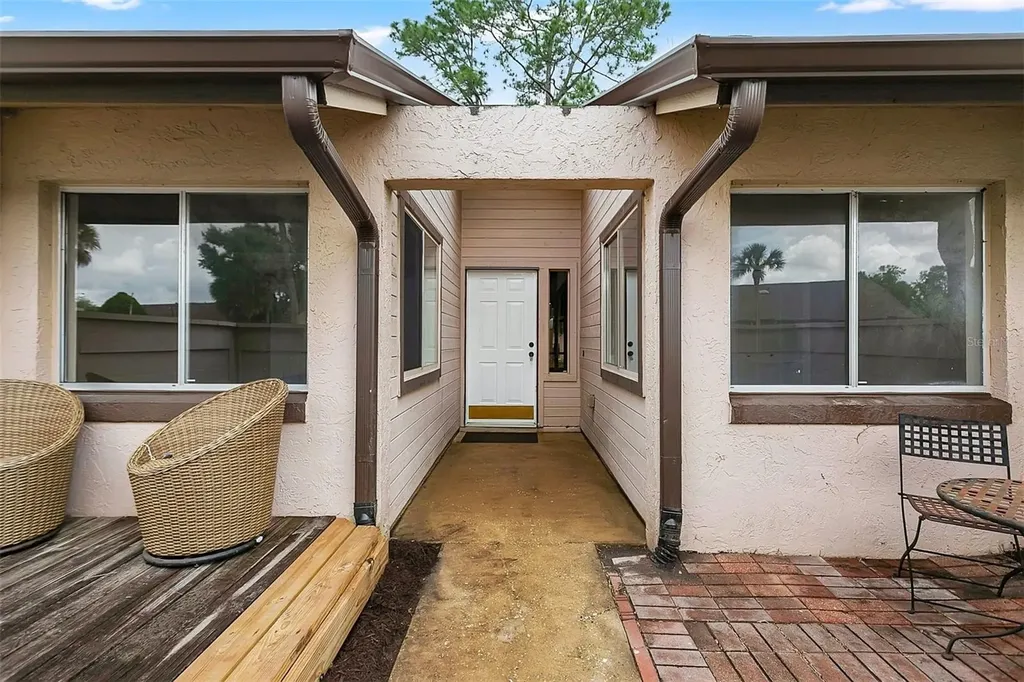 5807 Red Dahlia Court Orlando FL 32807