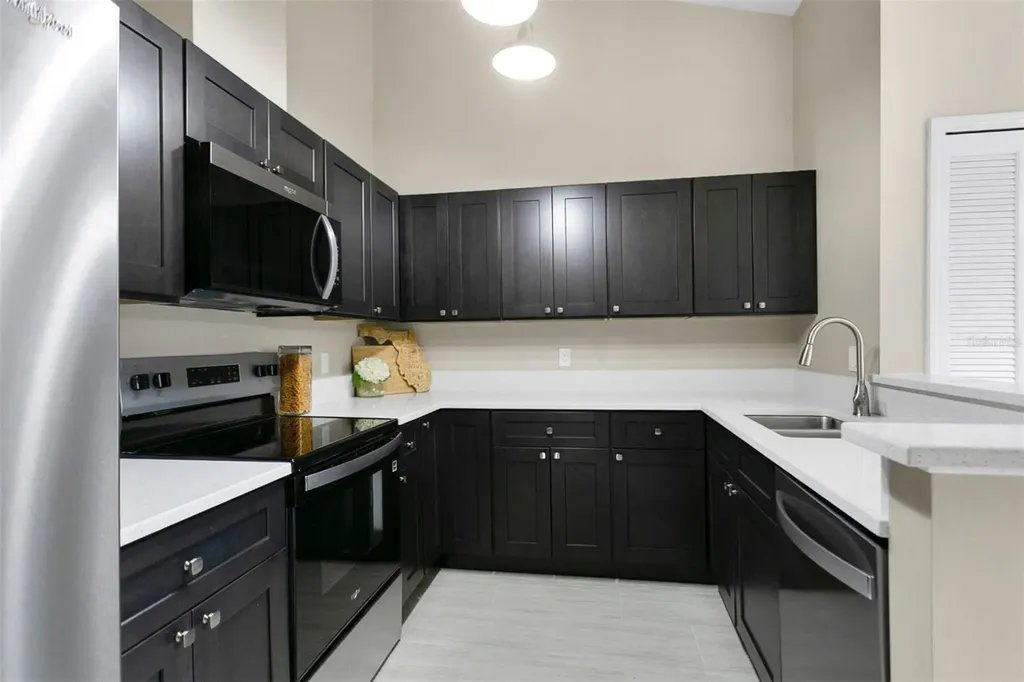 5807 Red Dahlia Court Orlando FL 32807