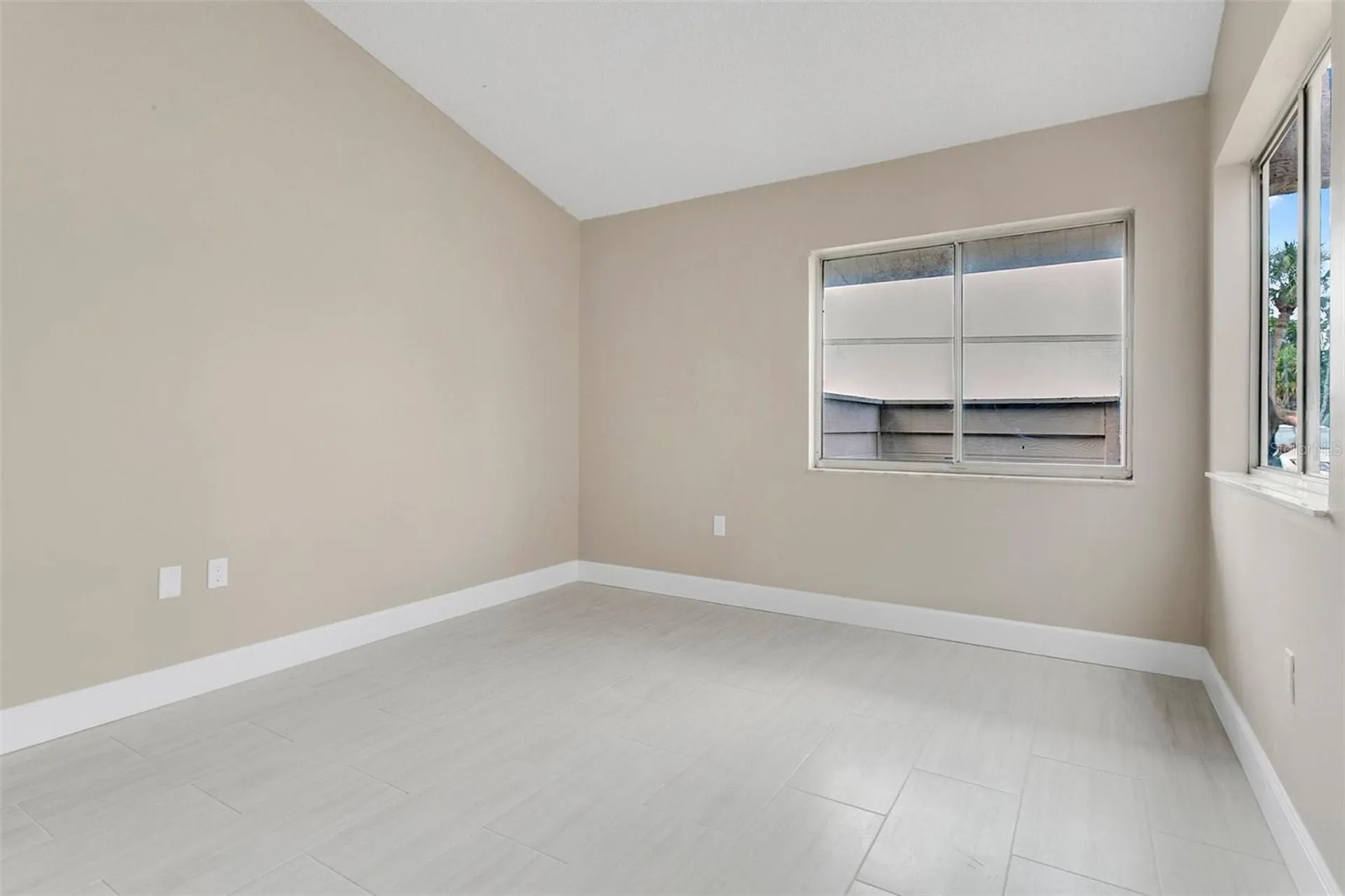 5807 Red Dahlia Court Orlando FL 32807