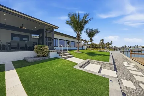 5207 Bay State Road Palmetto FL 34221