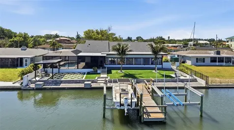 5207 Bay State Road Palmetto FL 34221