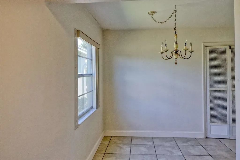 302 Canton Court Sun City Center FL 33573
