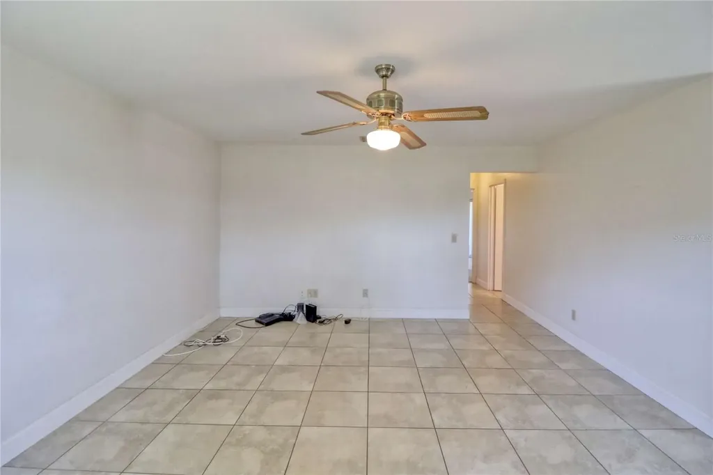 302 Canton Court Sun City Center FL 33573