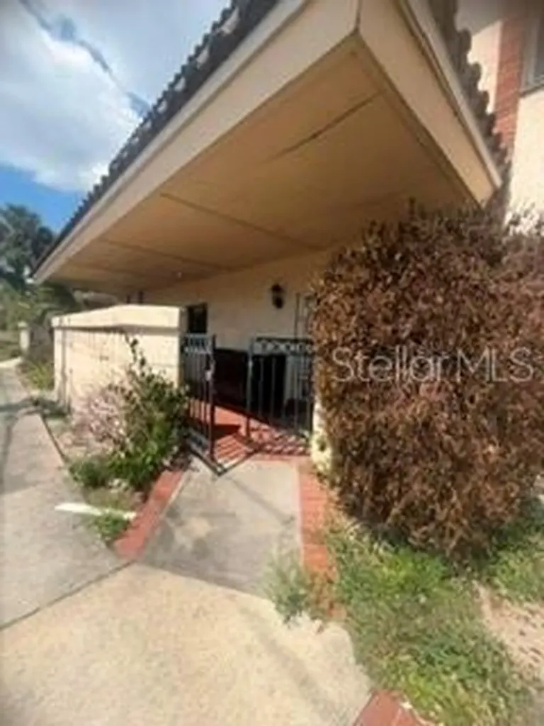 4861 S Orange Avenue Orlando FL 32806