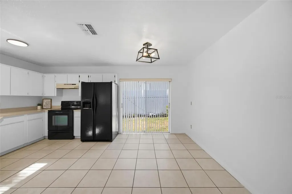 8512 N Dixon Avenue Tampa FL 33604