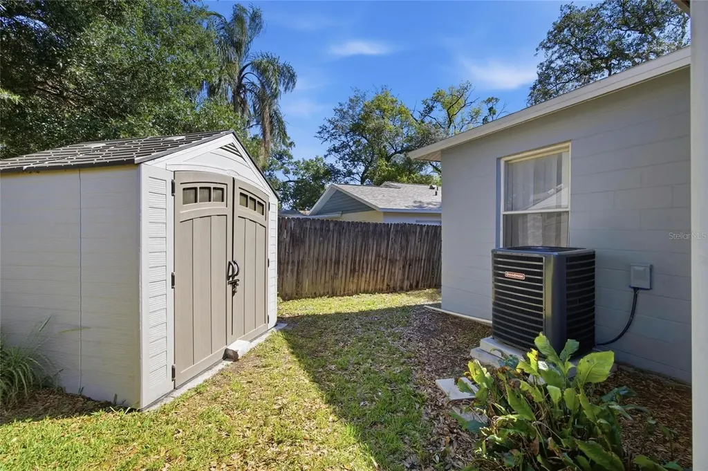 8512 N Dixon Avenue Tampa FL 33604