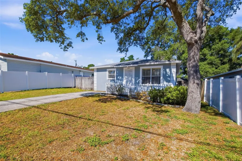 8512 N Dixon Avenue Tampa FL 33604