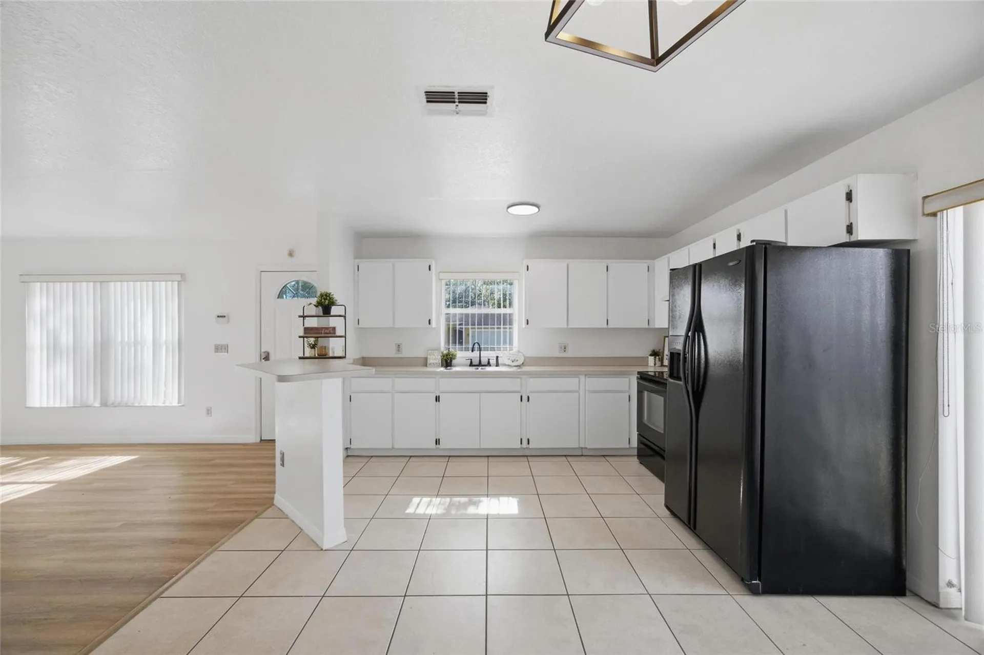 8512 N Dixon Avenue Tampa FL 33604