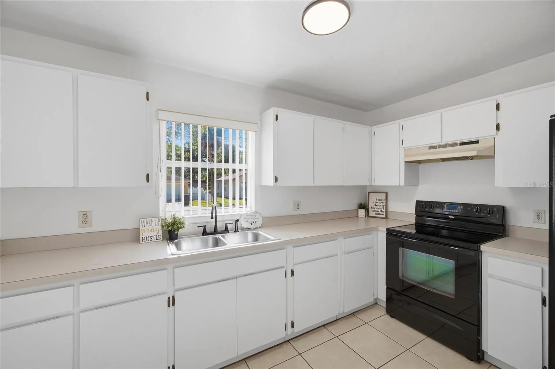 8512 N Dixon Avenue Tampa FL 33604