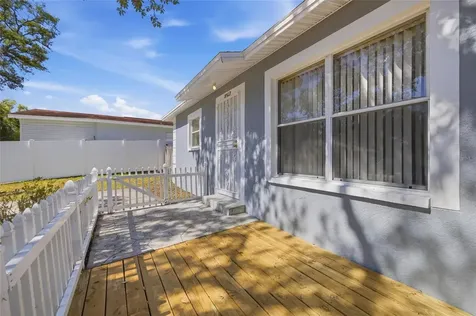 8512 N Dixon Avenue Tampa FL 33604