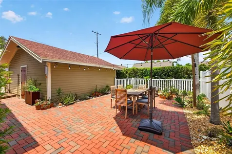 2845 7th Avenue N St Petersburg FL 33713