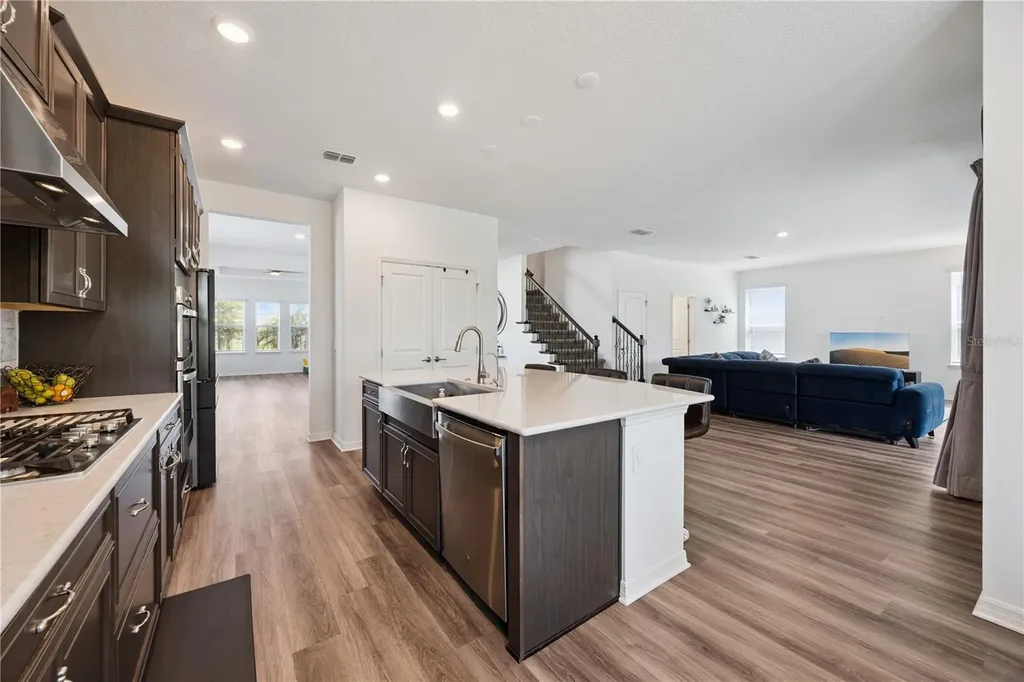 1168 Pando Loop Orlando FL 32824