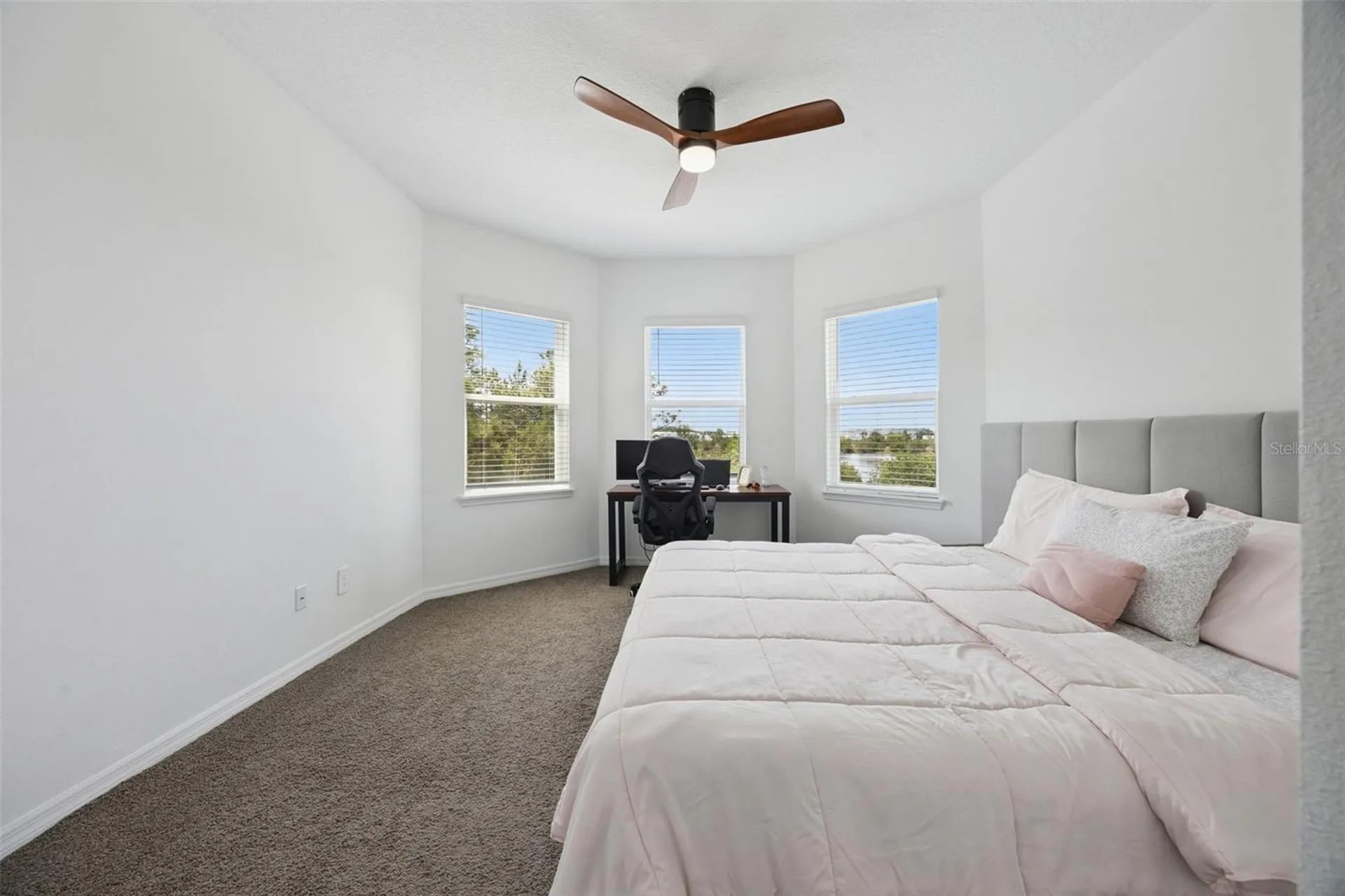 1168 Pando Loop Orlando FL 32824
