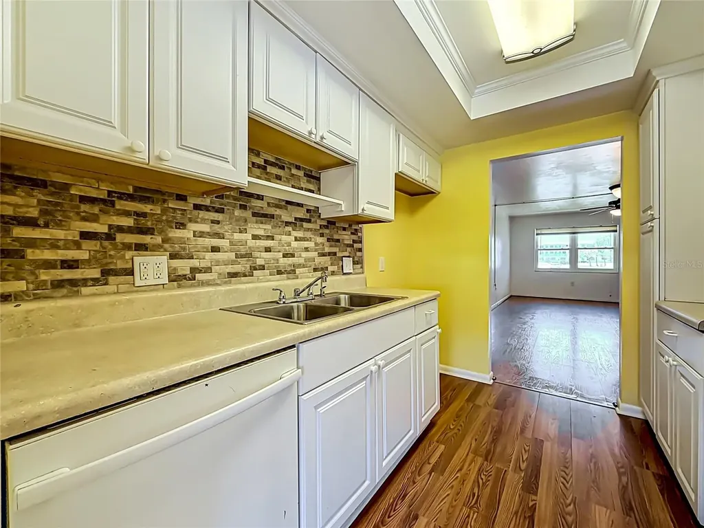1900 59th Avenue N St Petersburg FL 33714