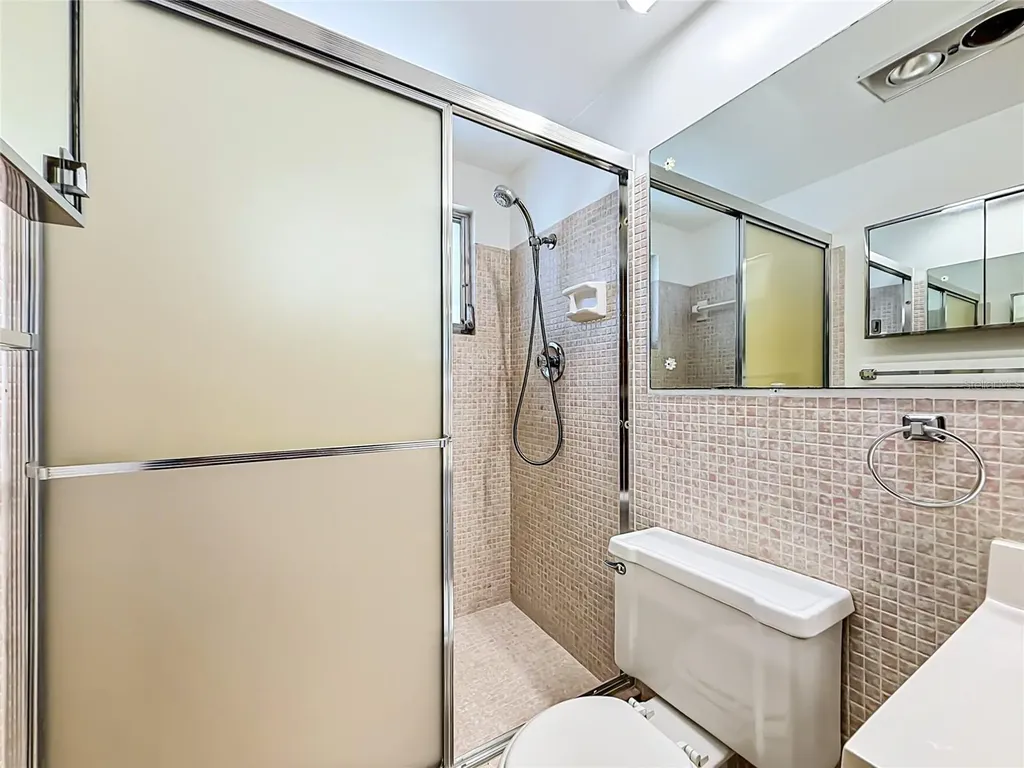 1900 59th Avenue N St Petersburg FL 33714