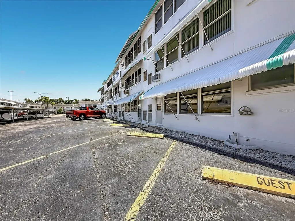 1900 59th Avenue N St Petersburg FL 33714