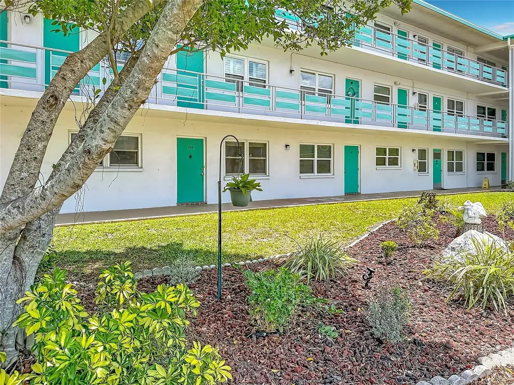 1900 59th Avenue N St Petersburg FL 33714