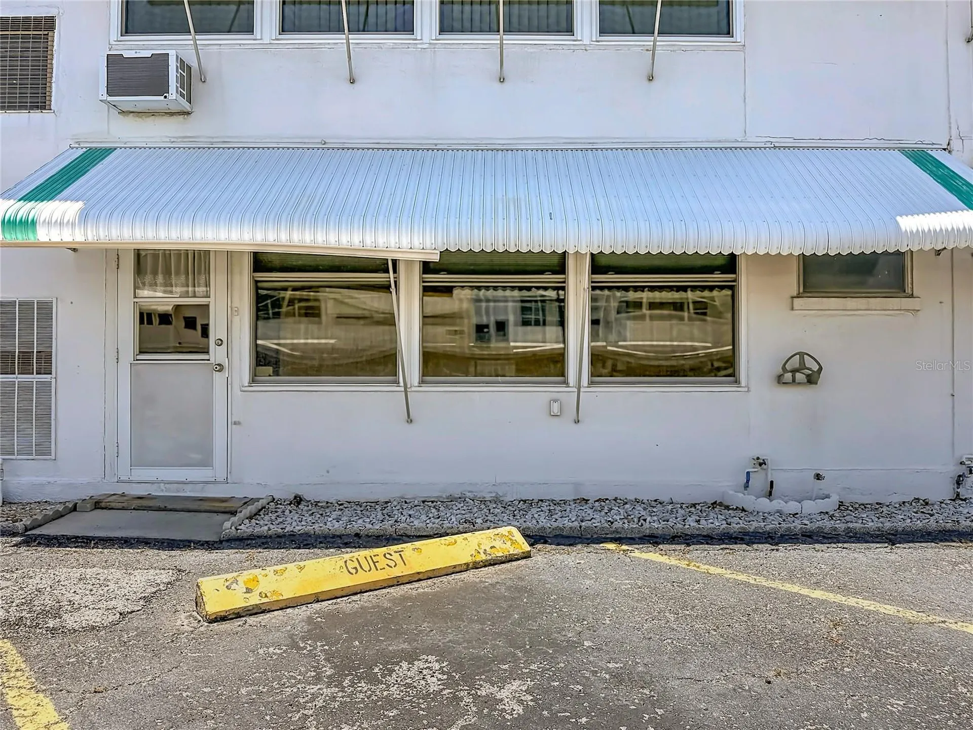 1900 59th Avenue N St Petersburg FL 33714