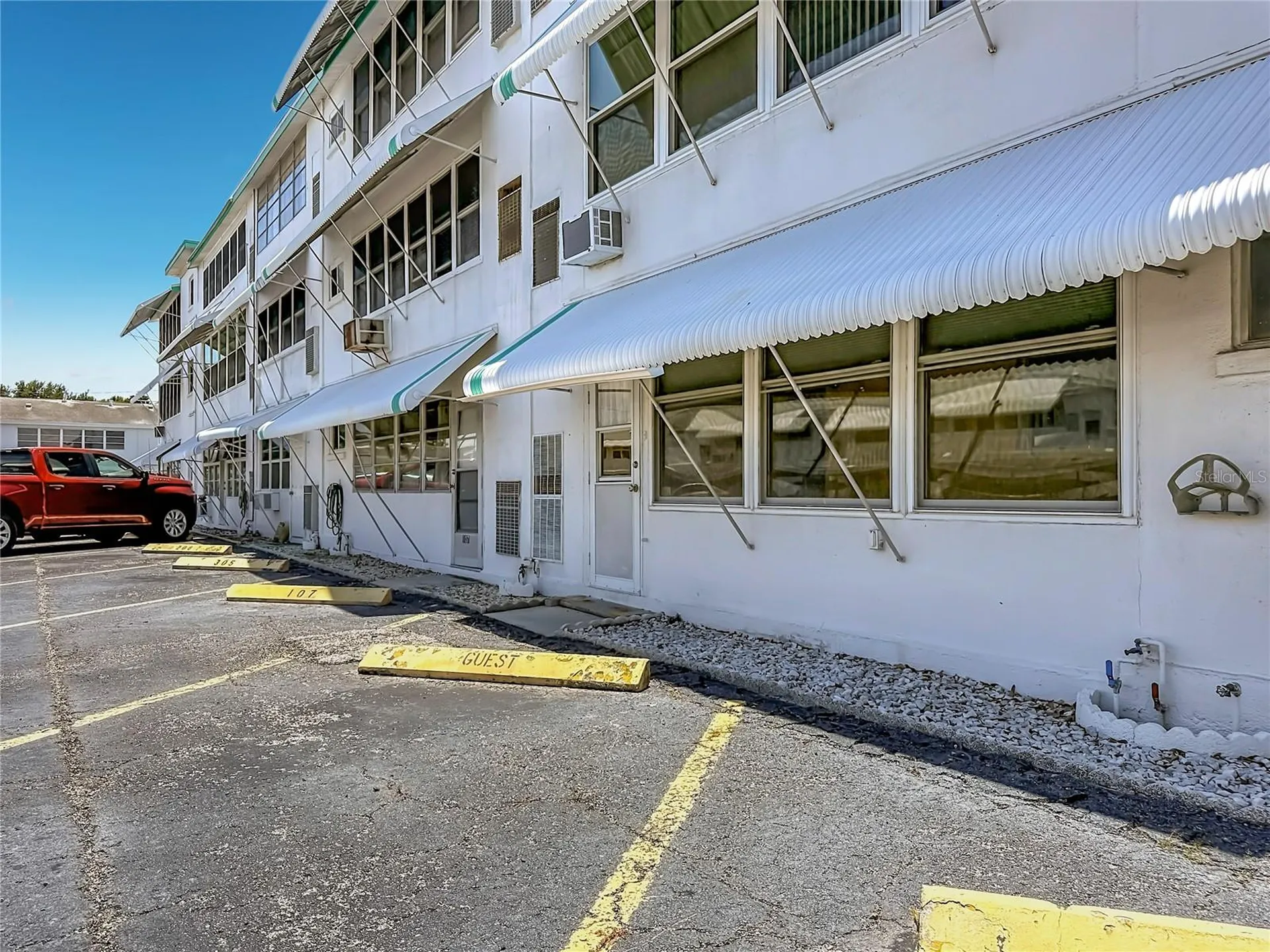 1900 59th Avenue N St Petersburg FL 33714