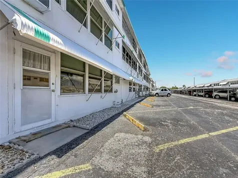 1900 59th Avenue N St Petersburg FL 33714
