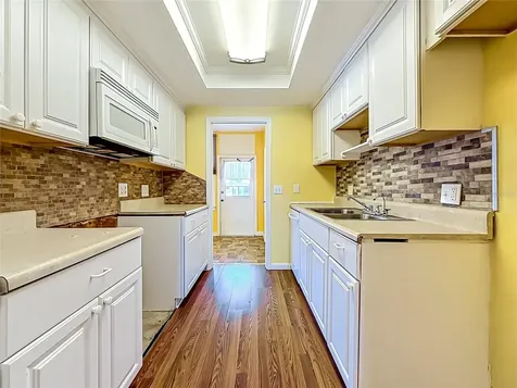1900 59th Avenue N St Petersburg FL 33714